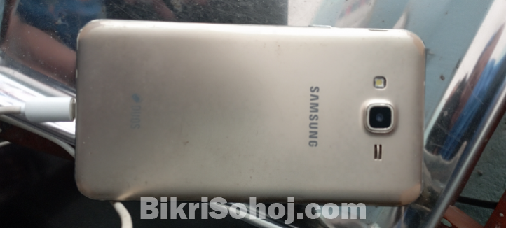 Samsung j7